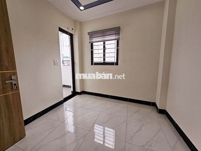 BÁN CHUNG CƯ F2 KHƯƠNG THƯỢNG, TRƯỜNG CHINH, CHÙA BỘC Ở NGAY,