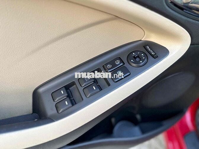 Kia Cerato 2018 1.6 MT - 92000 km