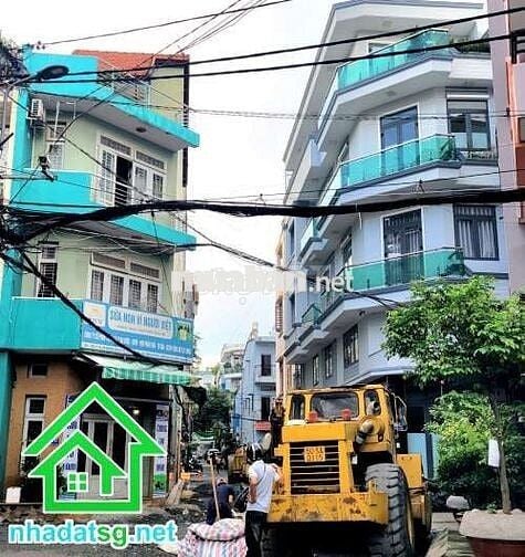 HẺM XE HƠI - Ô TÔ ĐỖ CỬA - VỊ TRÍ ĐẸP - NHÀ 2 TẦNG.