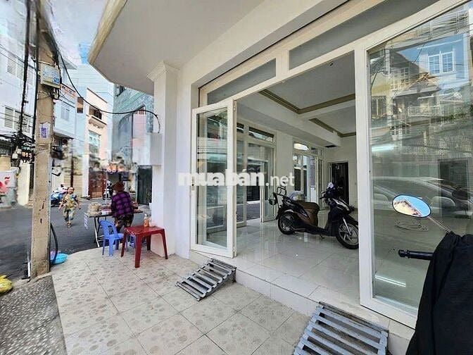 Cho Thuê Mặt Bằng Đường Nguyễn Thái Bình, Tân Bình ( Ngang 4.5m )