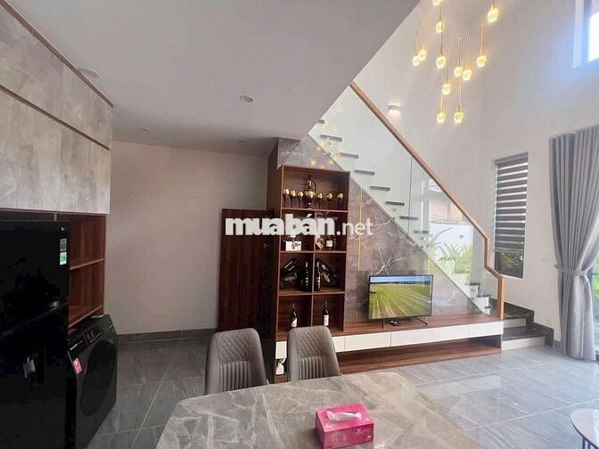 Cho thuê nhà phố 3PN full nội thất mới có sân vườn thoáng mát