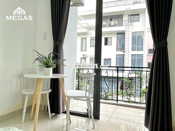 CĂN HỘ FULL NỘI THẤT BAN CÔNG THOÁNG NGAY NGUYỄN XÍ GẦN ĐINH BỘ LĨNH