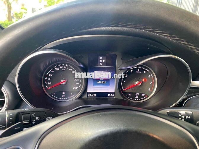 Cần bán xe ô tô 5 chỗ GLC300 đã qua sử dụng