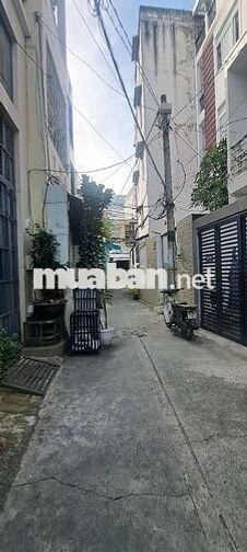 NHÀ 3 TẦNG VỊ TRÍ ĐẸP NỞ HẬU, SÁT HẺM XE HƠI - TÔN THẤT THUYẾT Q4