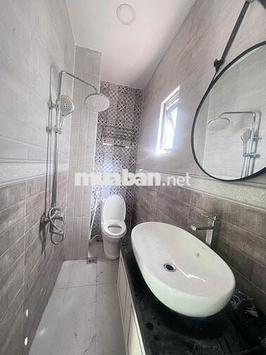 Cho thuê căn góc 2 tầng, 2PN, full nội thất tại Oasis, Mỹ Phước