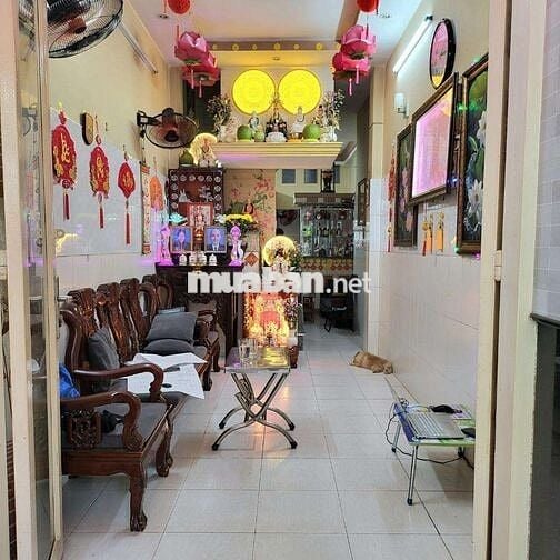 NHÀ 3 TẦNG VỊ TRÍ ĐẸP NỞ HẬU, SÁT HẺM XE HƠI - TÔN THẤT THUYẾT Q4