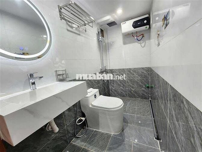 Chính chủ  đang bán gấp nhà 4t,54m tại Lê Lợi,HĐ,ngõ thoáng nhỉnh 9t