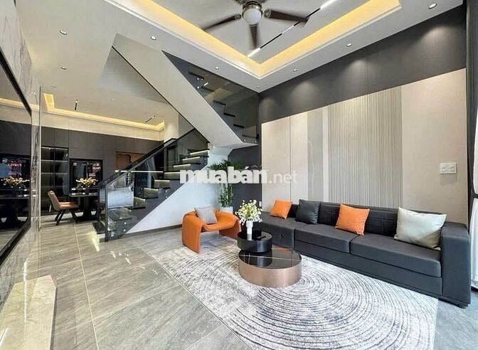 Cho thuê nhà MT 12A Tăng Bạt Hổ Phường 11, Q. Bình Thạnh.