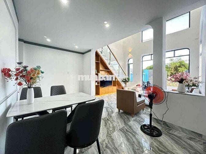 Nhà Gác lửng đẹp , giá rẻ ở Long Thành