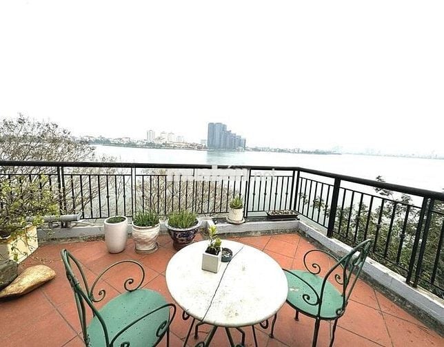 View Hồ Tây Nhật Chiêu Tây Hồ 93m2 6 tầng mặt tiền 5m 92,8 Tỷ .