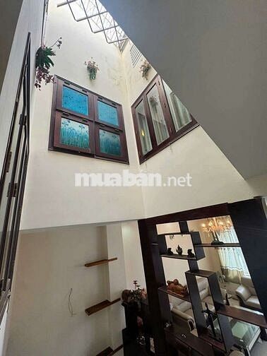 Cho thuê nhà 5PN full nội thất hẻm oto đường Phan Chu Trinh gần biển