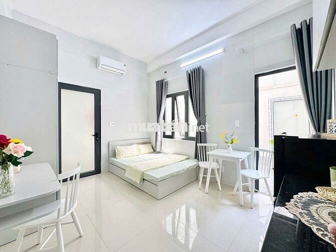STUDIO CỬA SỔ TRỜI FULL NỘI THẤT Ở GẦN ÂU CƠ ĐẦM SEN QUẬN TÂN PHÚ
