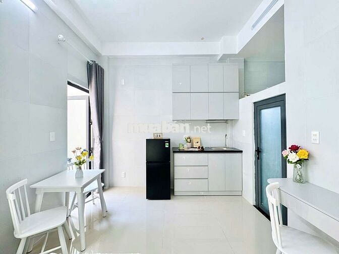 STUDIO CỬA SỔ TRỜI FULL NỘI THẤT Ở GẦN ÂU CƠ ĐẦM SEN QUẬN TÂN PHÚ