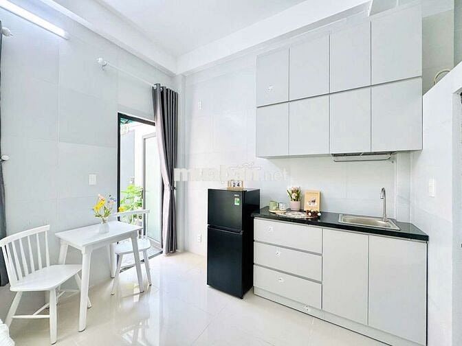 STUDIO CỬA SỔ TRỜI FULL NỘI THẤT Ở GẦN ÂU CƠ ĐẦM SEN QUẬN TÂN PHÚ