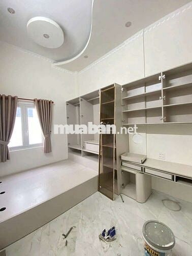 NHÀ 2 LẦU XÂY MỚI - KDC THỚI NHỰT