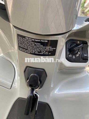 vison 2025 xám xm bánh lớn 2 ngàn km,,