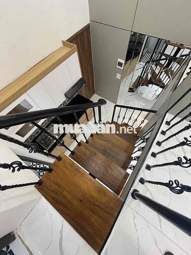 Chính chủ bán Căn tập thể Duplex 2PN phố Nguyễn Siêu, sổ đỏ, Dtsd60m