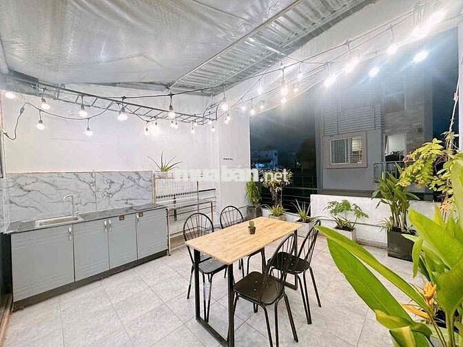 CHÍNH CHỦ TRỐNG 1PN BAN CÔNG 40m2 FULL TIỆN NGHI THANG MÁY NGAY KÝ CON