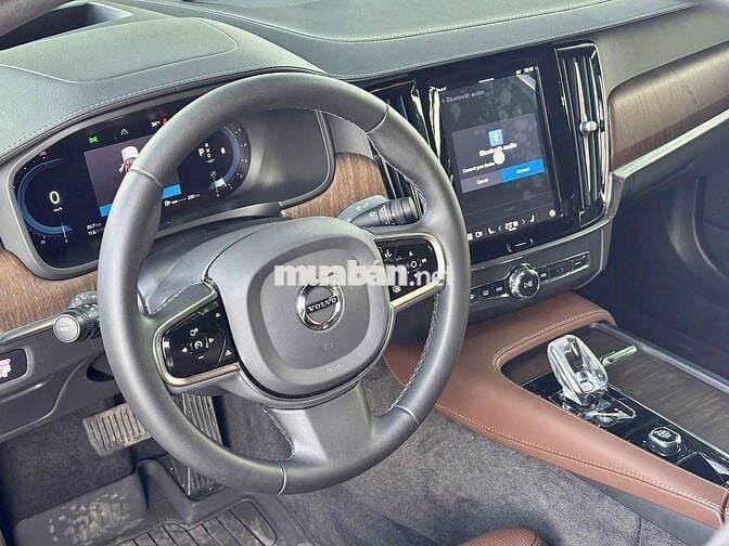 Volvo S90 LWB Ultimate B6 sx 2022 màu trắng đẹp