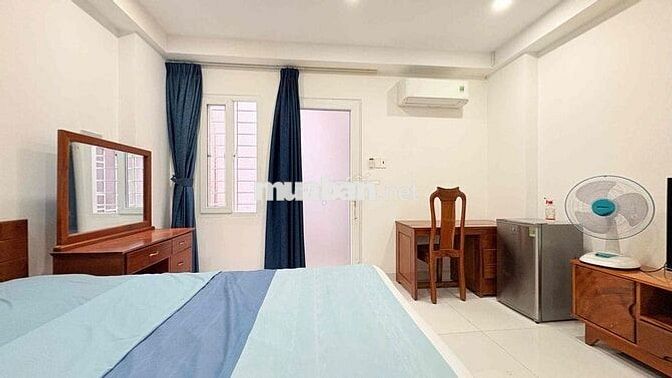 CHÍNH CHỦ TRỐNG 1PN BAN CÔNG 40m2 FULL TIỆN NGHI THANG MÁY NGAY KÝ CON
