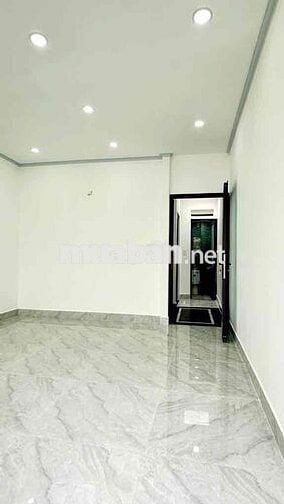 NHÀ ĐẸP HẺM XE HƠI SÁT MẶT TIỀN NGUYỄN THỊ HUÊ GẦN BẾN XE AN SƯƠNG