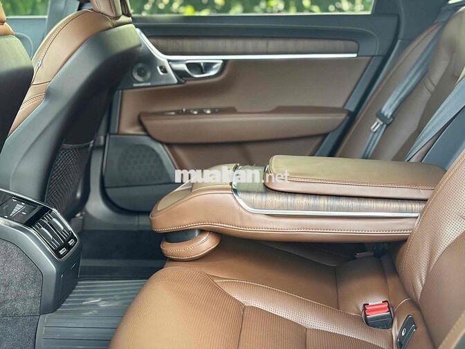 Volvo S90 LWB Ultimate B6 sx 2022 màu trắng đẹp
