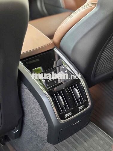 Volvo S90 LWB Ultimate B6 sx 2022 màu trắng đẹp