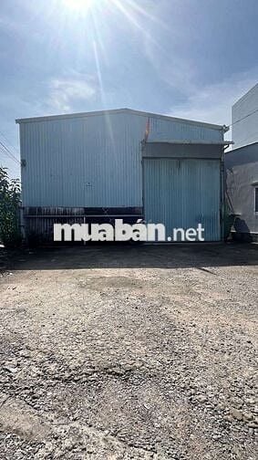 CHO THUÊ XƯỞNG 1000m2 GIÁ 60tr TẠI Q12.