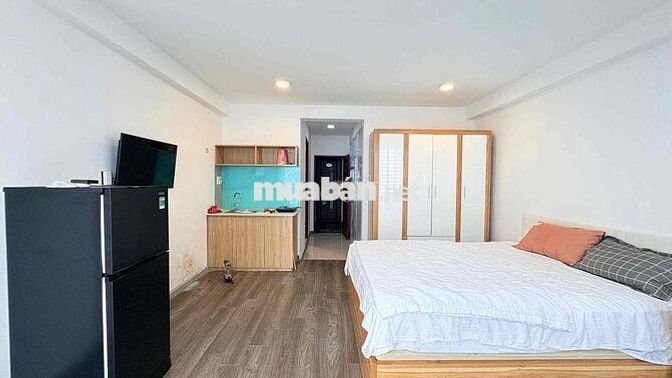 CHÍNH CHỦ TRỐNG 1PN BAN CÔNG 40m2 FULL TIỆN NGHI THANG MÁY NGAY KÝ CON