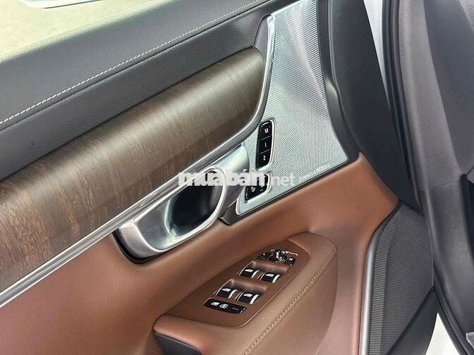 Volvo S90 LWB Ultimate B6 sx 2022 màu trắng đẹp