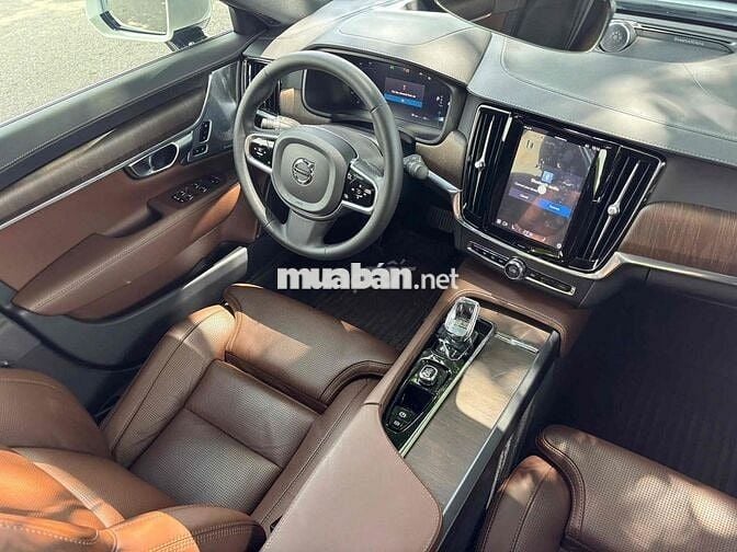 Volvo S90 LWB Ultimate B6 sx 2022 màu trắng đẹp