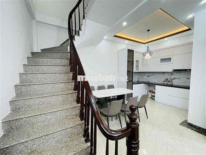 NHÀ 6 NGỦ-ĐƯỜNG BỜ SÔNG- DTSD 35M2-5T- CHỈ 7.45TỶ