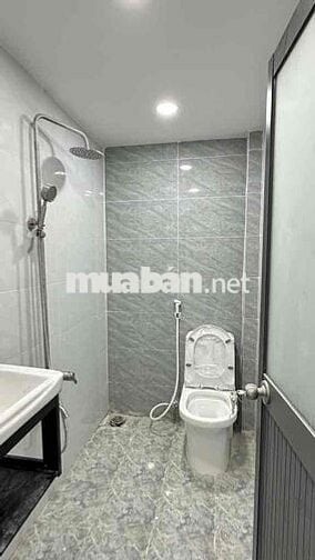 NHÀ ĐẸP HẺM XE HƠI SÁT MẶT TIỀN NGUYỄN THỊ HUÊ GẦN BẾN XE AN SƯƠNG