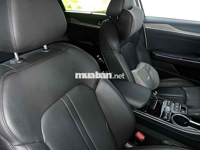 Kia K5 đăng kí 12/2023 bản 2.0 Luxury - 24888 km