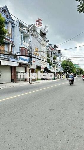 BÁN NHÀ MẶT TIỀN ĐƯỜNG LỚN QUẬN 12