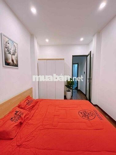 BÁN NHÀ ĐẸP TRUNG TÂM ĐỐNG ĐA – NGÕ THÔNG, XE BA GÁC ĐỖ CỬA – 3 TẦNG C