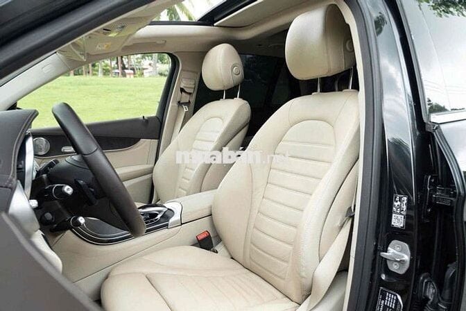 LONG ANH AUTO về Mercedes GLC300 4Matic model 2018