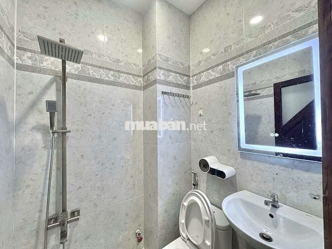 NHÀ ĐẸP 120m2 HẺM XE HƠI - QUẬN GÒ VẤP TPHCM 

- Diện tích: 120m2