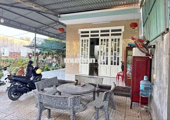 Nhà đang cho thuê 4triệu/tháng. Giờ muốn bán giá toàn bộ 420triệu