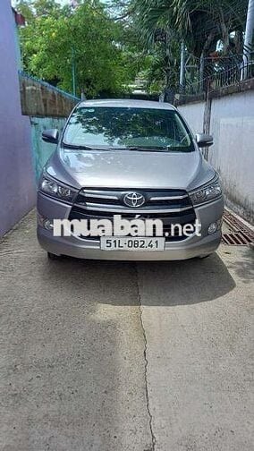 Toyota Innova 2017 2.0E - 110000 km