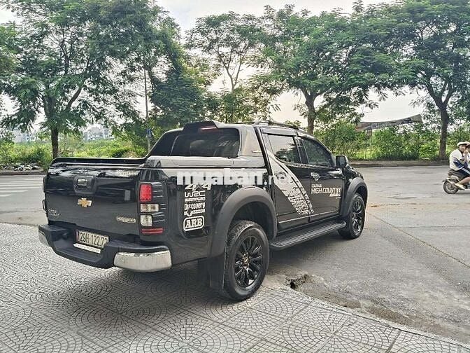 Colorado 2018 High Country 2.5L 4x4 AT - 96000 km