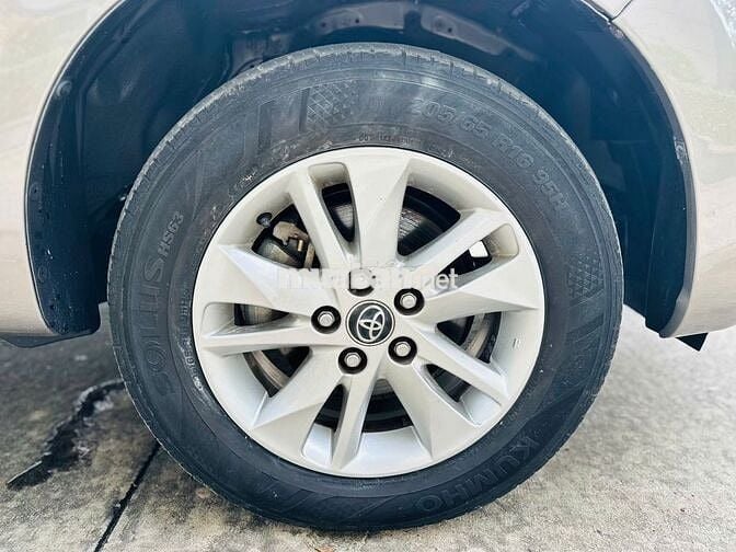 Toyota Innova 2018 2.0 E MT -98000 km