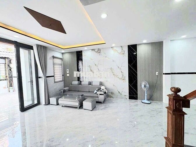 Cho thuê nhà mặt tiền 195 Bành Văn Trân , Quận Tân Bình