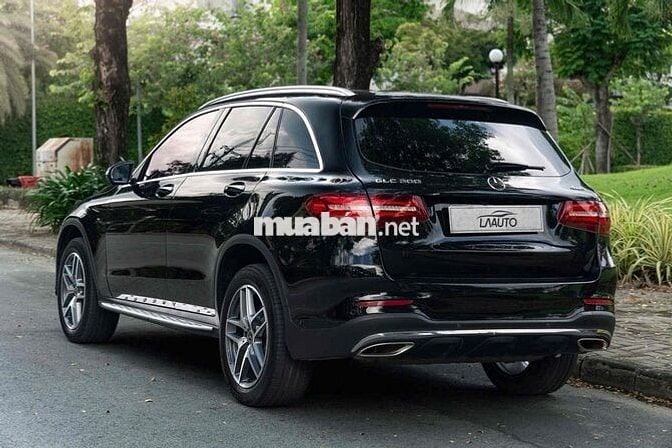LONG ANH AUTO về Mercedes GLC300 4Matic model 2018