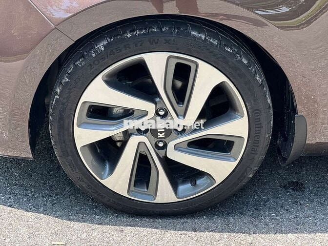 KIA RIO 2015 1.4 AT Hatchback - 46000 km