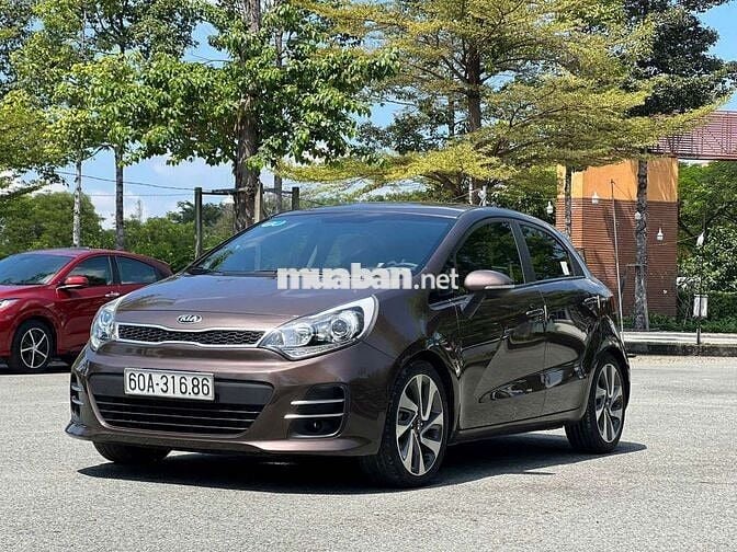 KIA RIO 2015 1.4 AT Hatchback - 46000 km