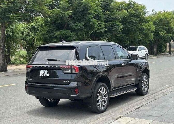 Ford Everest 2023 Titanium+ 2.0 AT 4x4 - 40000 km