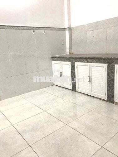 Bán Nhà Lầu Trệt Có: 2pn Bên Trường Học Đông Hoà - Dĩ An