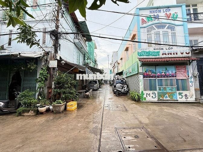 Nhà 1 trệt 1 lầu hẻm 284 dường 26-3 , kế AEON tân phú giá chỉ 4ty850tr