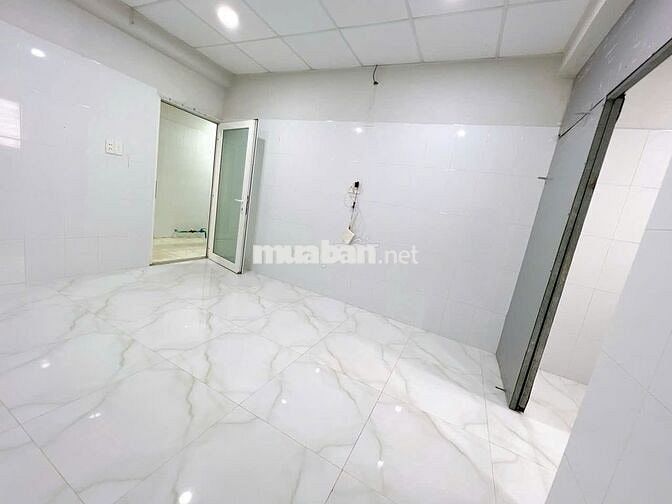 PHÒNG TRỌ MỚI, NGAY ĐẠI HỌC SPKT, NGÂN HÀNG, NGÃ TƯ THỦ ĐỨC